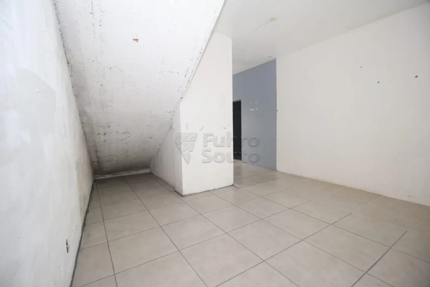 Alugar Comercial / Prédio em Pelotas R$ 1.650,00 - Foto 15