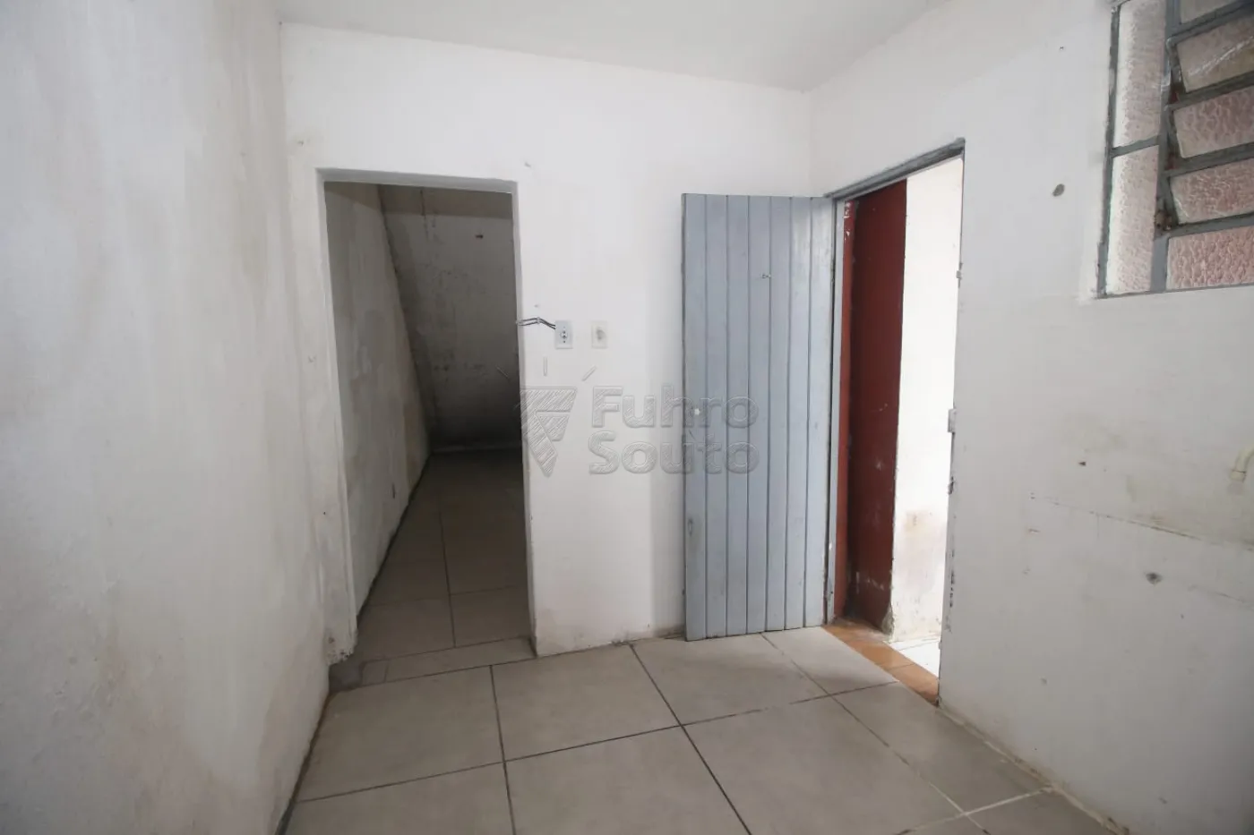 Alugar Comercial / Prédio em Pelotas R$ 1.650,00 - Foto 22