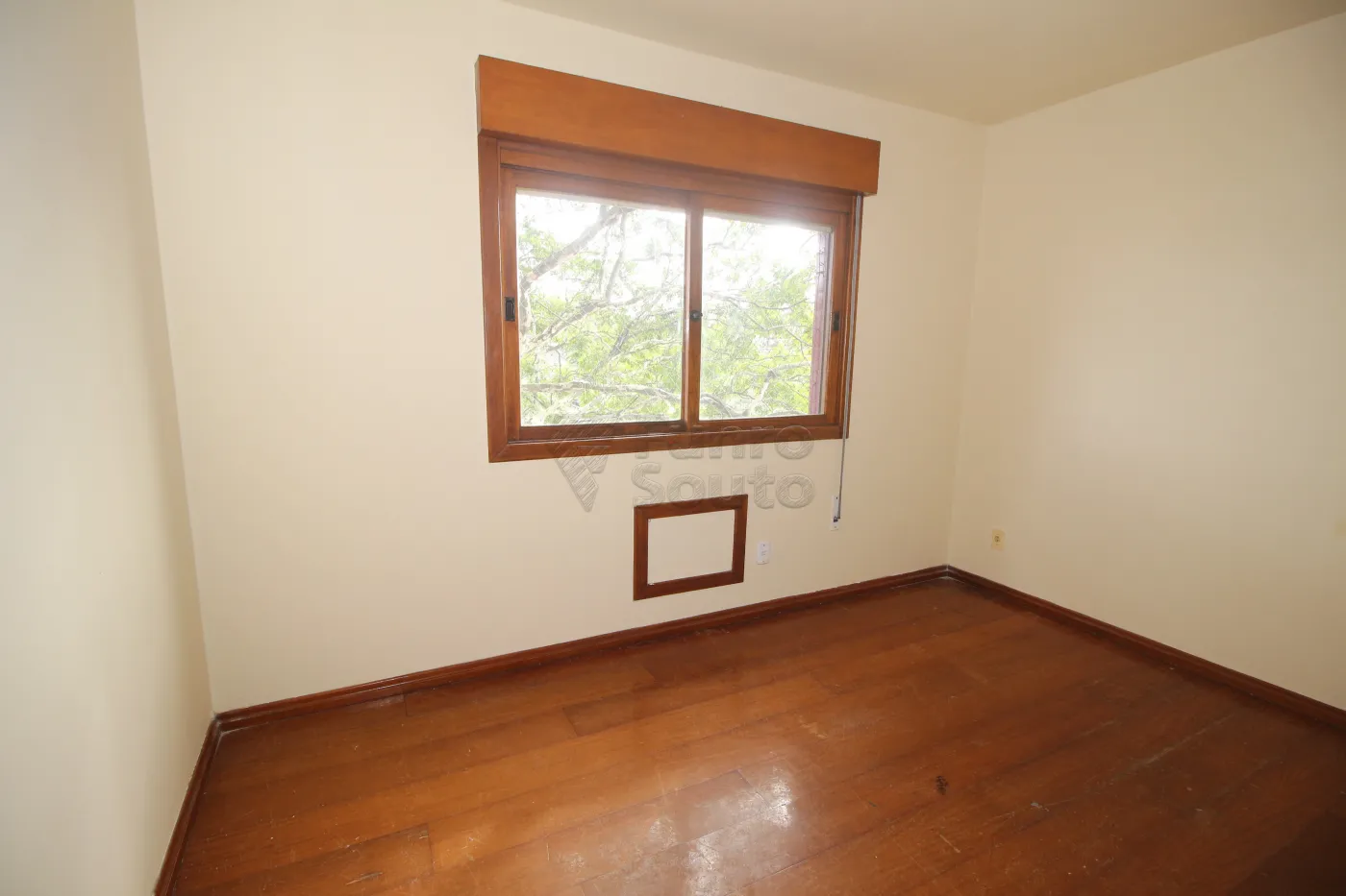 Alugar Apartamento / Padrão em Pelotas R$ 1.500,00 - Foto 12