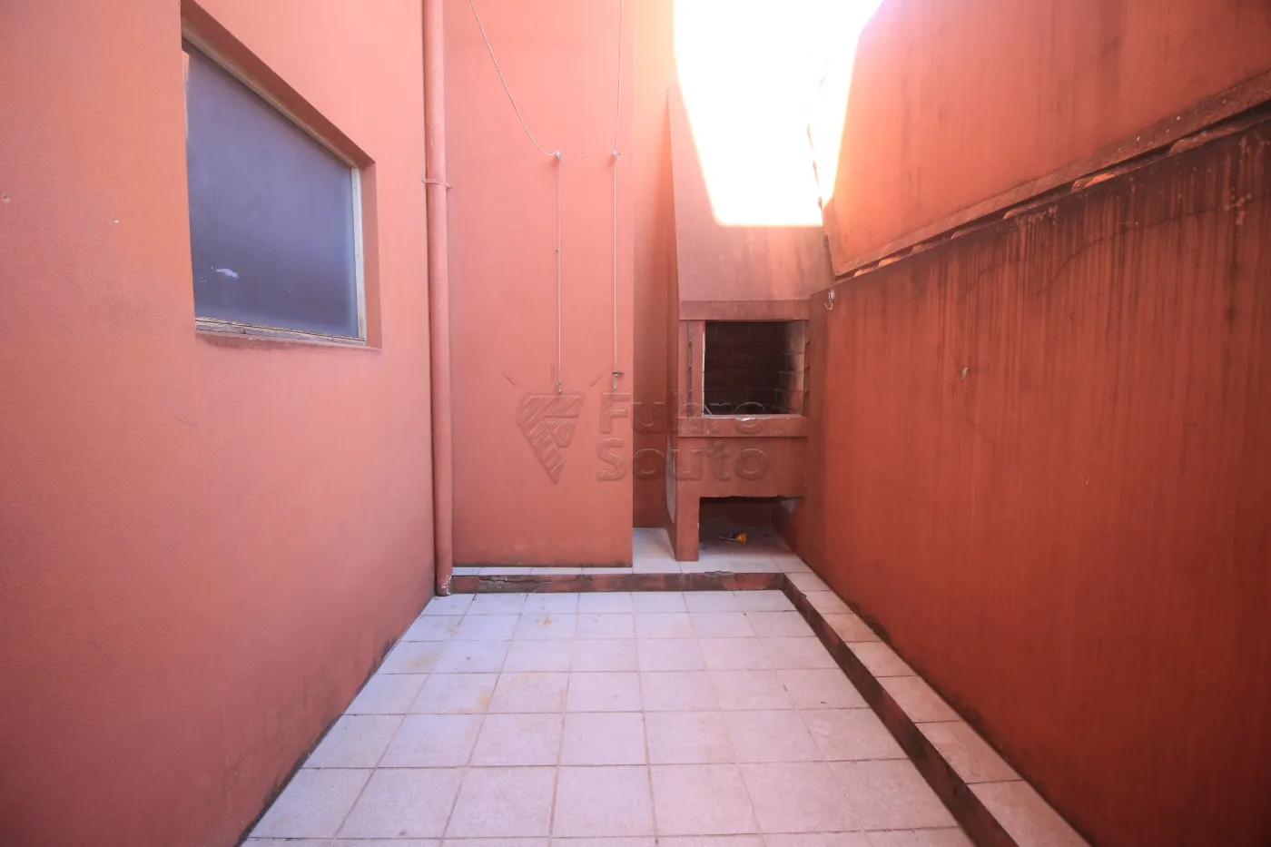 Alugar Apartamento / Kitinete em Pelotas R$ 750,00 - Foto 15