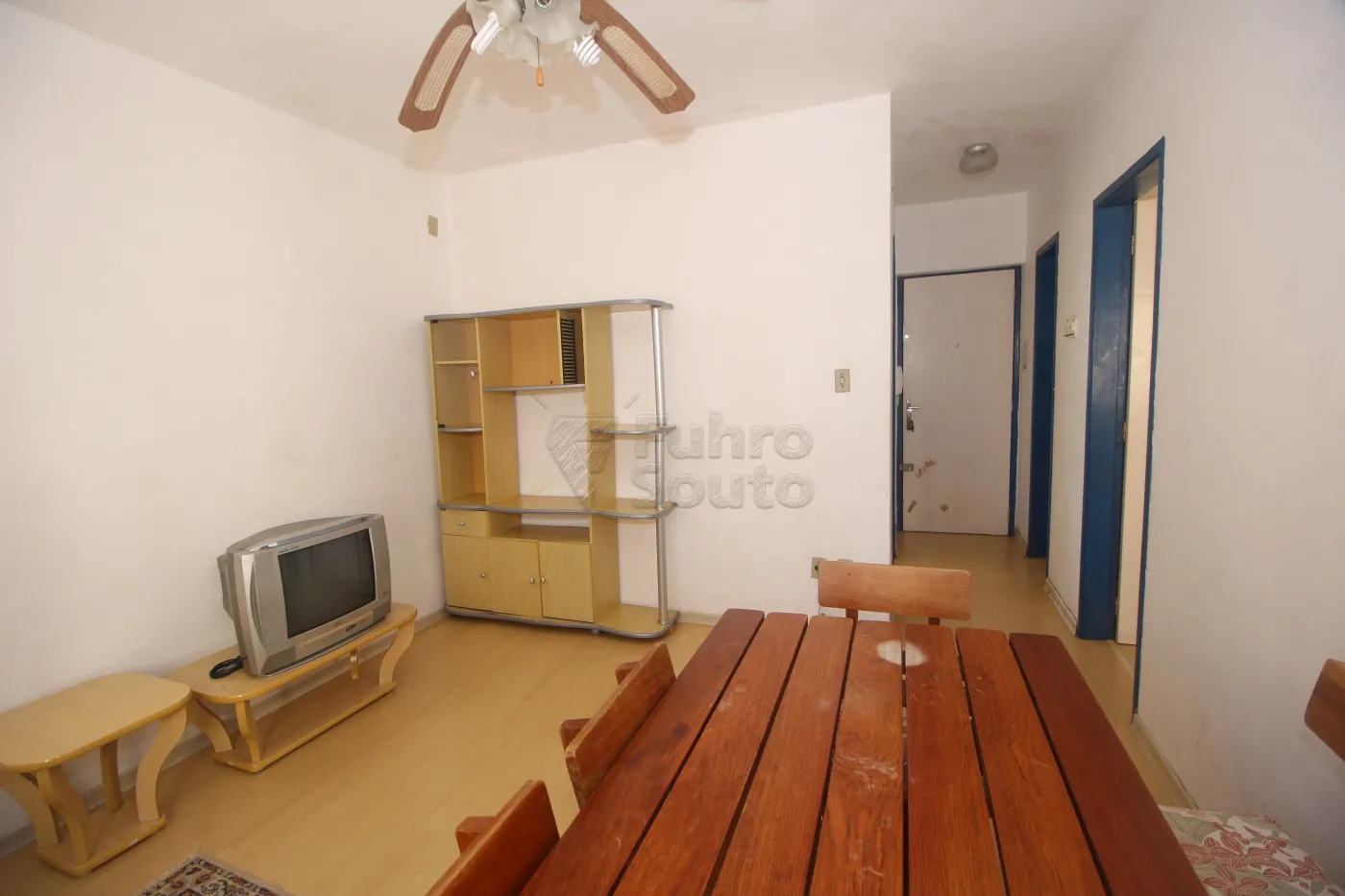 Alugar Apartamento / Padrão em Pelotas R$ 990,00 - Foto 4
