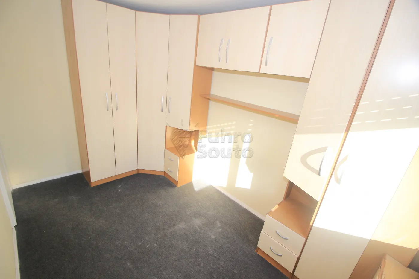 Alugar Apartamento / Padrão em Pelotas R$ 600,00 - Foto 16