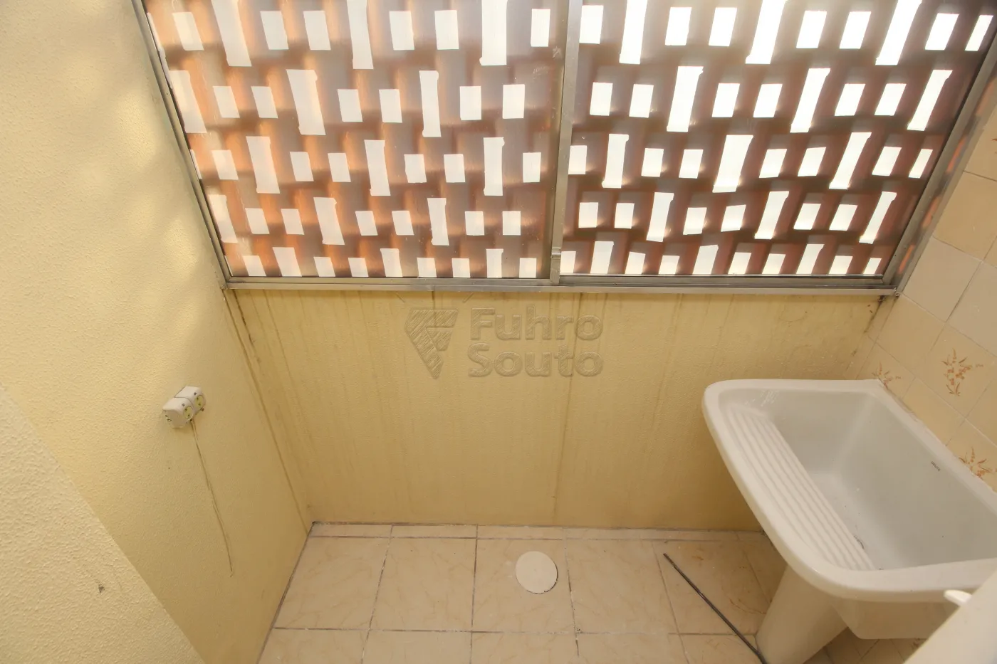 Alugar Apartamento / Padrão em Pelotas R$ 600,00 - Foto 23