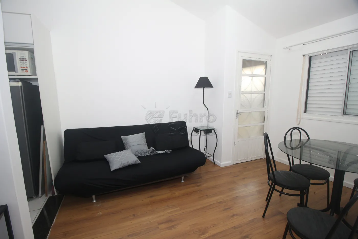 Alugar Apartamento / Padrão em Pelotas R$ 900,00 - Foto 3