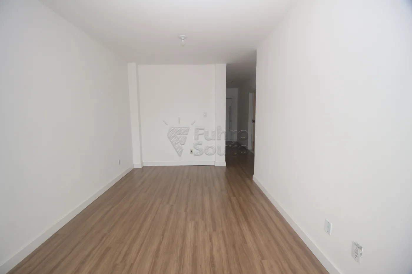 Alugar Apartamento / Padrão em Pelotas R$ 1.600,00 - Foto 5