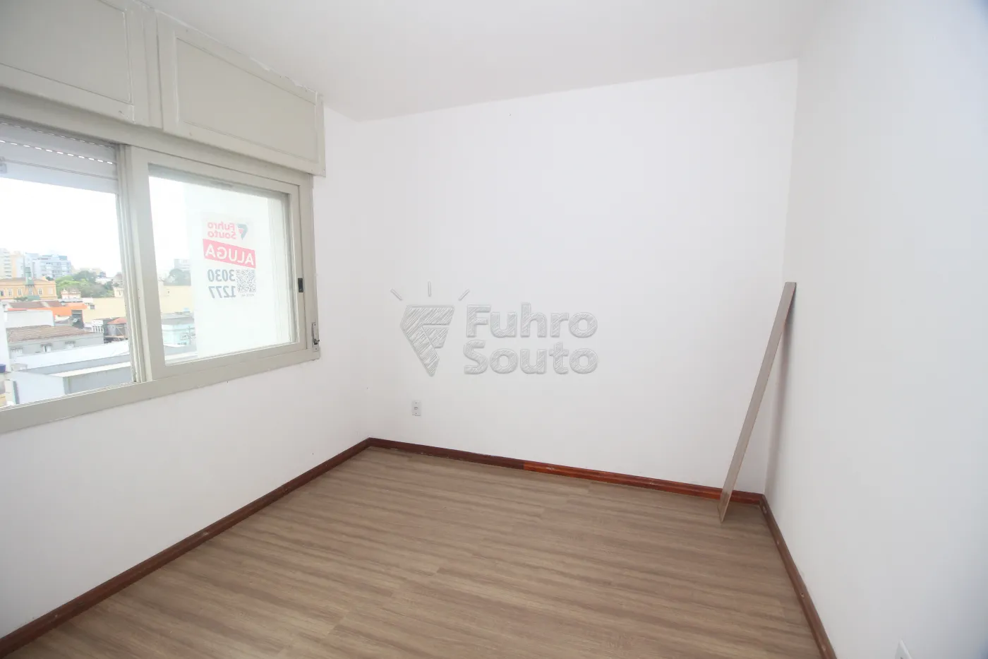 Alugar Apartamento / Padrão em Pelotas R$ 1.600,00 - Foto 8