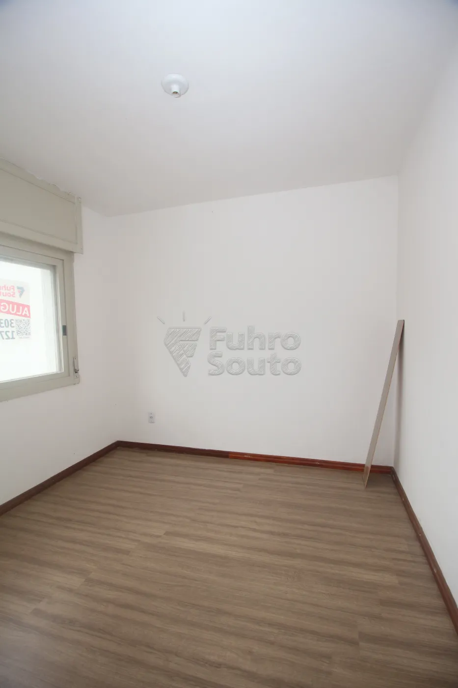 Alugar Apartamento / Padrão em Pelotas R$ 1.600,00 - Foto 9