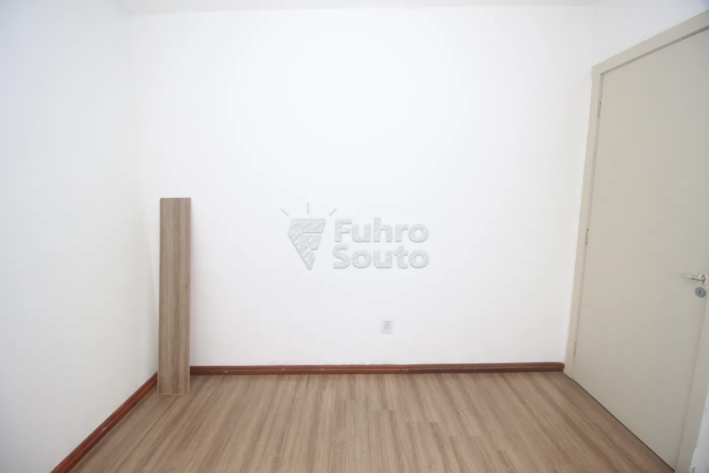 Alugar Apartamento / Padrão em Pelotas R$ 1.600,00 - Foto 11