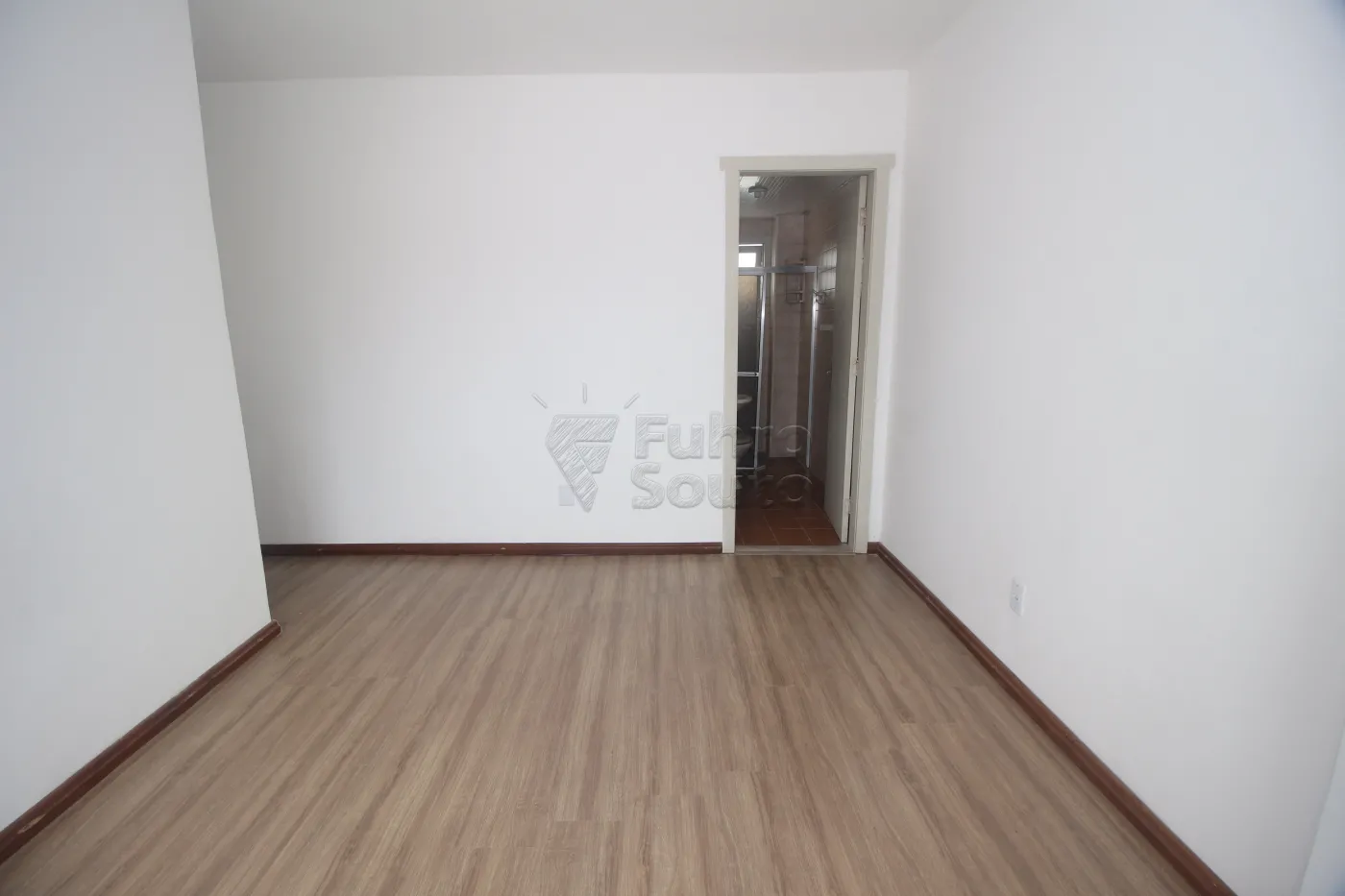 Alugar Apartamento / Padrão em Pelotas R$ 1.600,00 - Foto 16