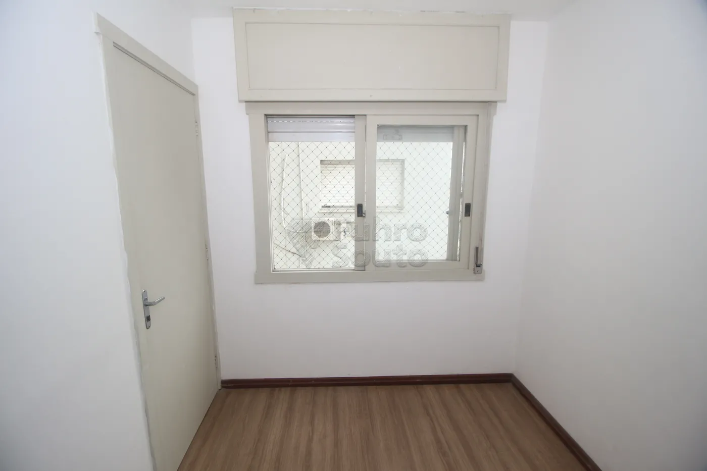 Alugar Apartamento / Padrão em Pelotas R$ 1.600,00 - Foto 20