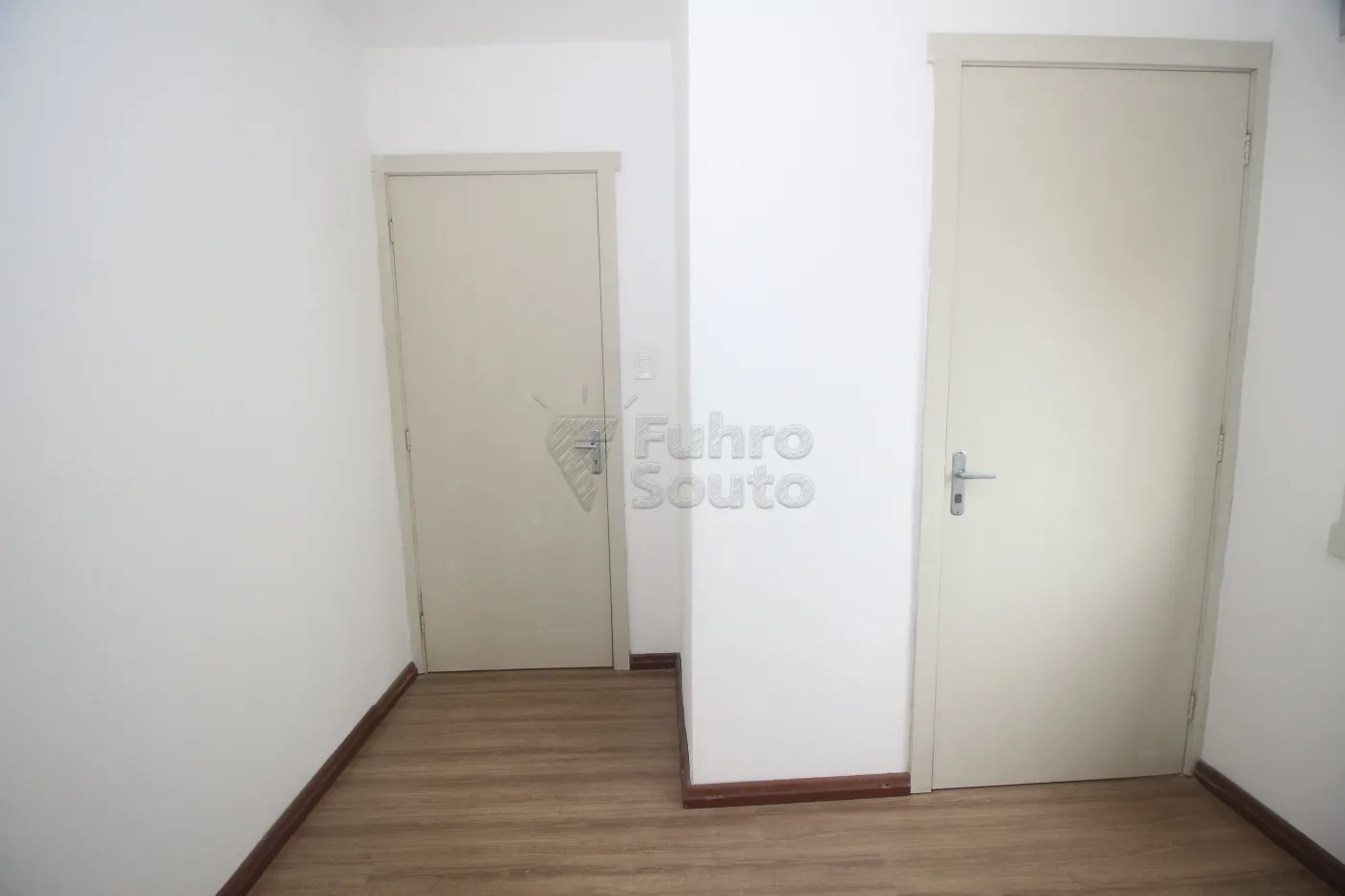 Alugar Apartamento / Padrão em Pelotas R$ 1.600,00 - Foto 24