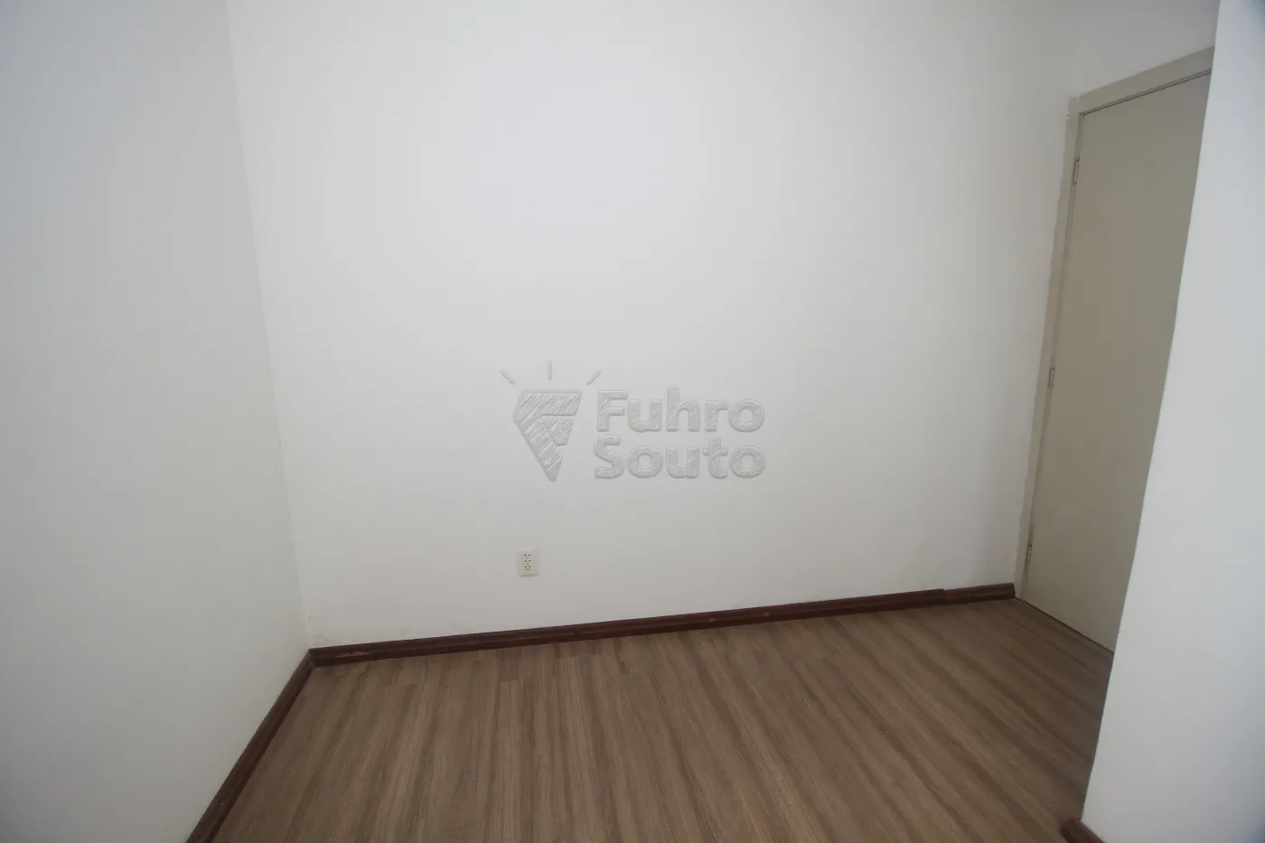 Alugar Apartamento / Padrão em Pelotas R$ 1.600,00 - Foto 25