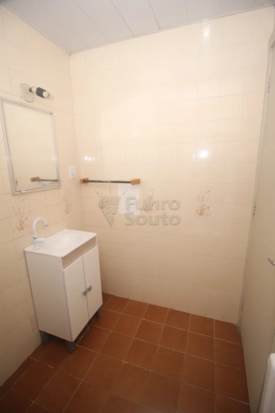 Alugar Apartamento / Padrão em Pelotas R$ 1.600,00 - Foto 37