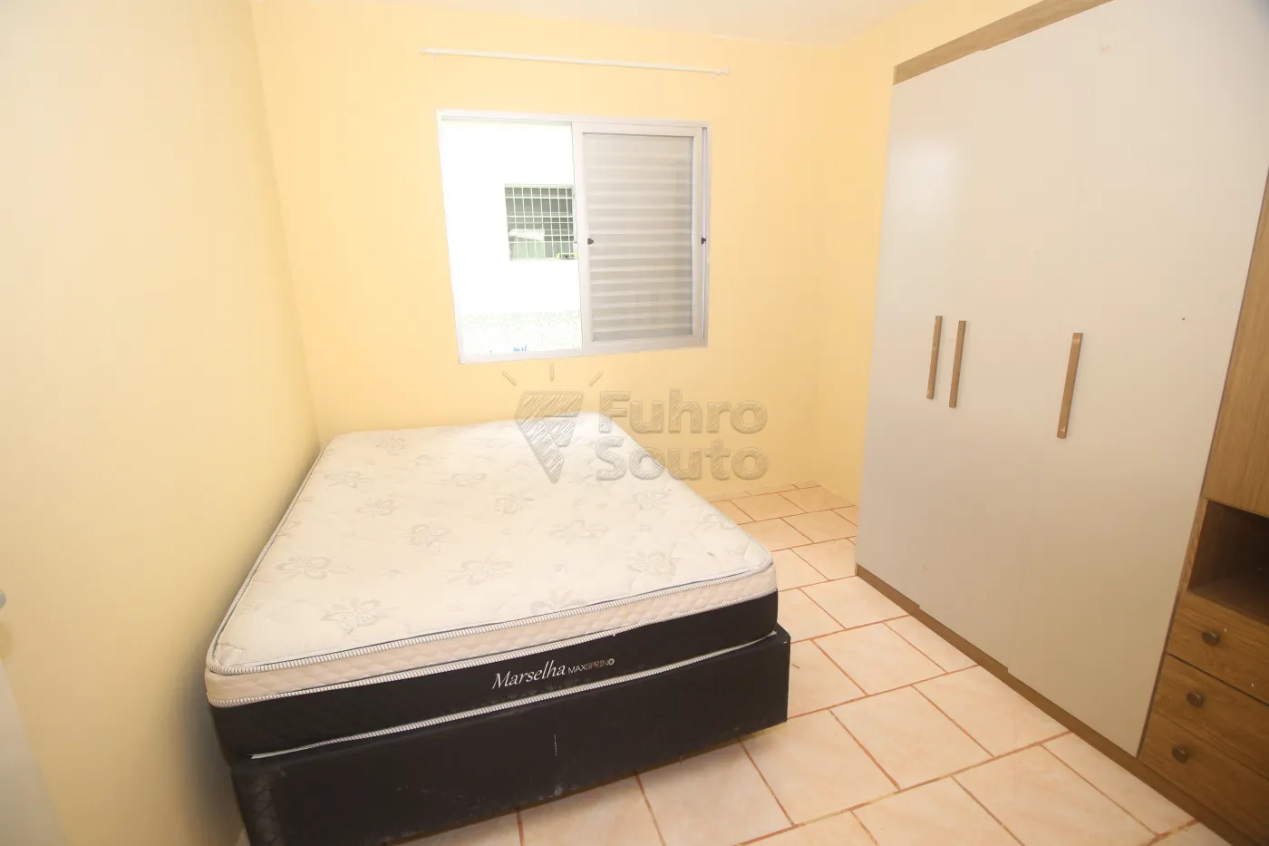 Alugar Apartamento / Fora de Condomínio em Pelotas R$ 950,00 - Foto 9