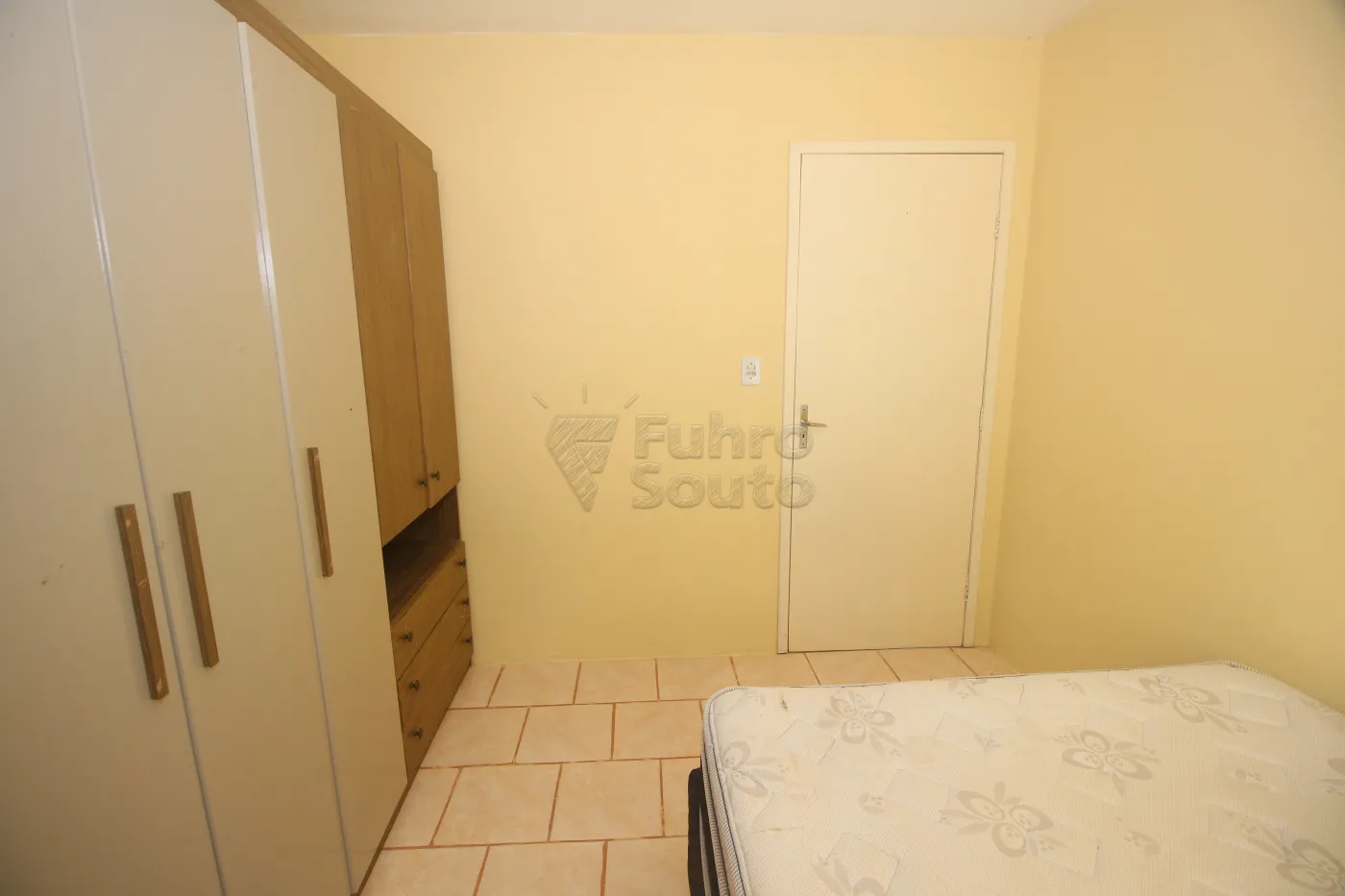 Alugar Apartamento / Fora de Condomínio em Pelotas R$ 950,00 - Foto 13