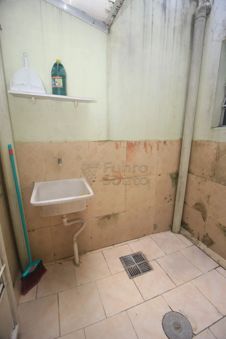 Alugar Apartamento / Fora de Condomínio em Pelotas R$ 950,00 - Foto 14
