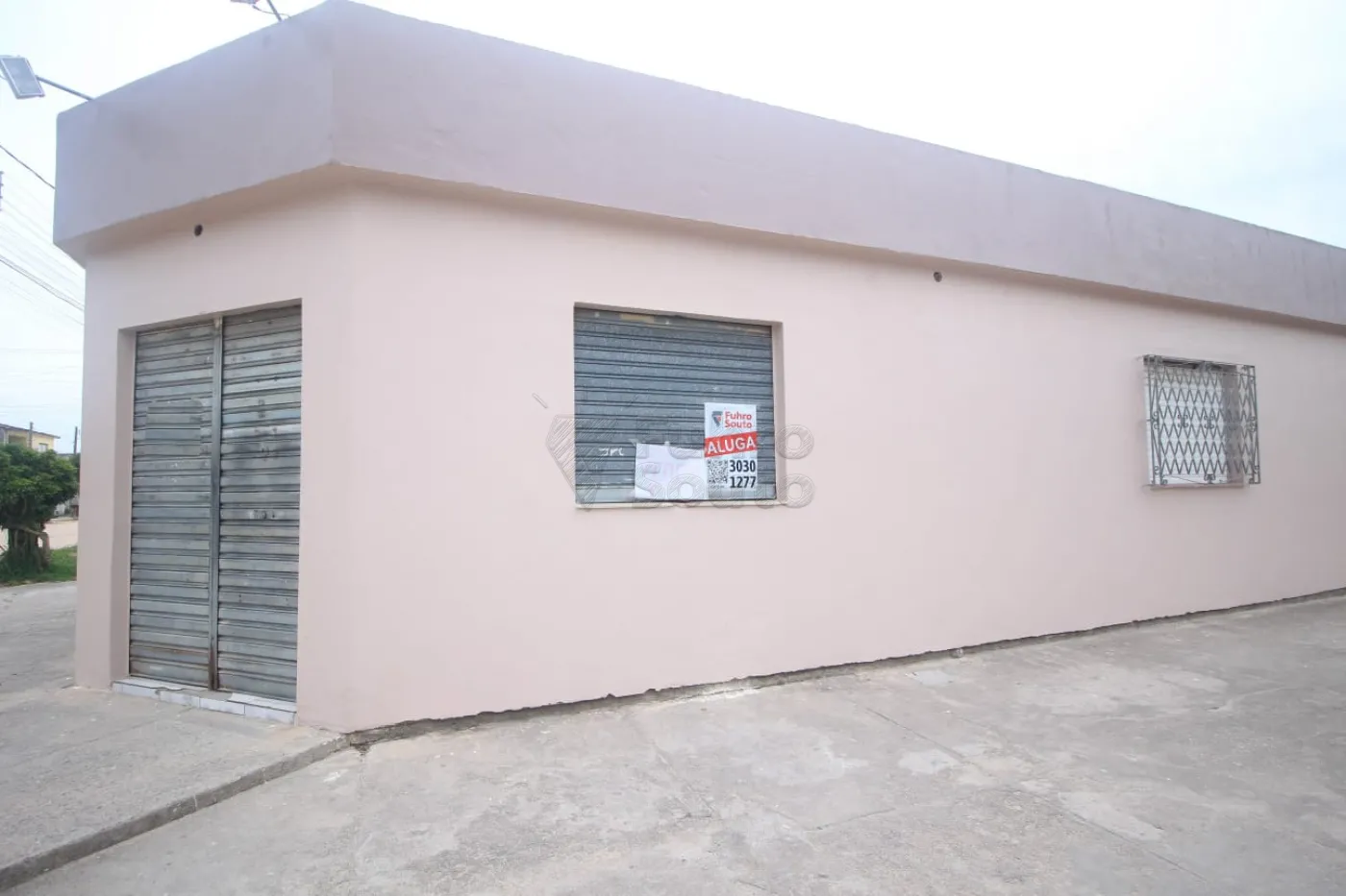 Alugar Comercial / Prédio em Pelotas R$ 1.500,00 - Foto 1