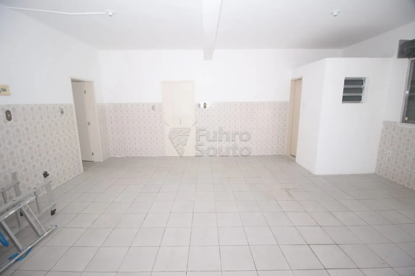 Alugar Comercial / Prédio em Pelotas R$ 1.500,00 - Foto 7