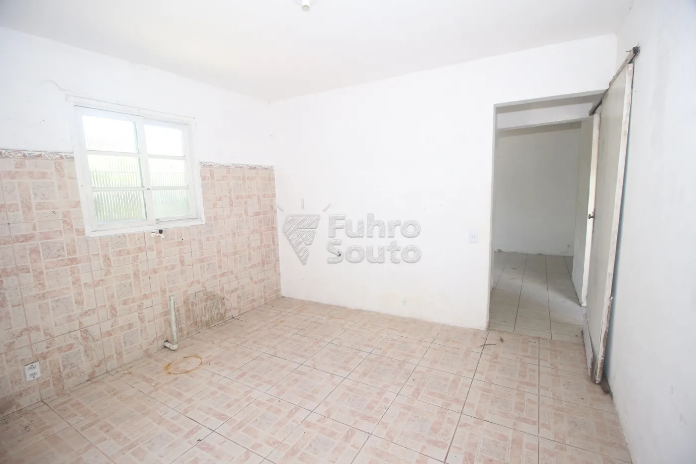 Alugar Apartamento / Fora de Condomínio em Pelotas R$ 850,00 - Foto 8