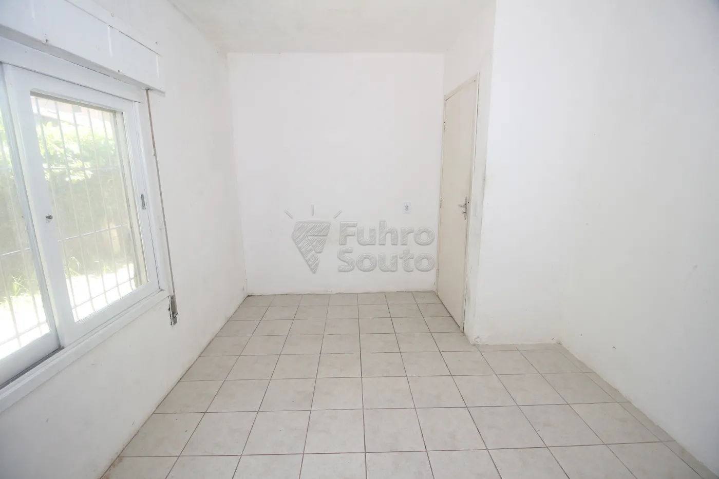 Alugar Apartamento / Fora de Condomínio em Pelotas R$ 850,00 - Foto 12
