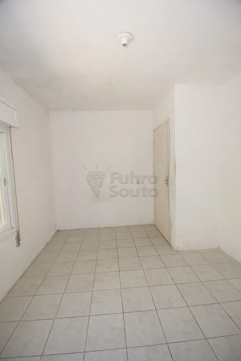 Alugar Apartamento / Fora de Condomínio em Pelotas R$ 850,00 - Foto 13
