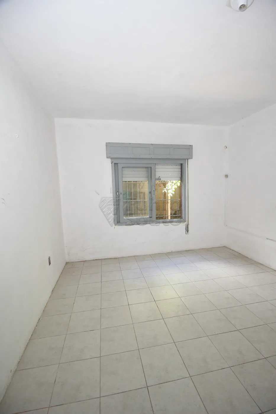 Alugar Apartamento / Fora de Condomínio em Pelotas R$ 850,00 - Foto 15