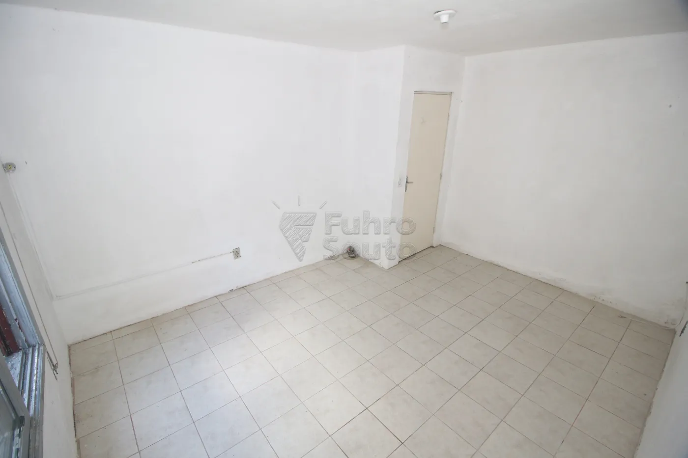Alugar Apartamento / Fora de Condomínio em Pelotas R$ 850,00 - Foto 19