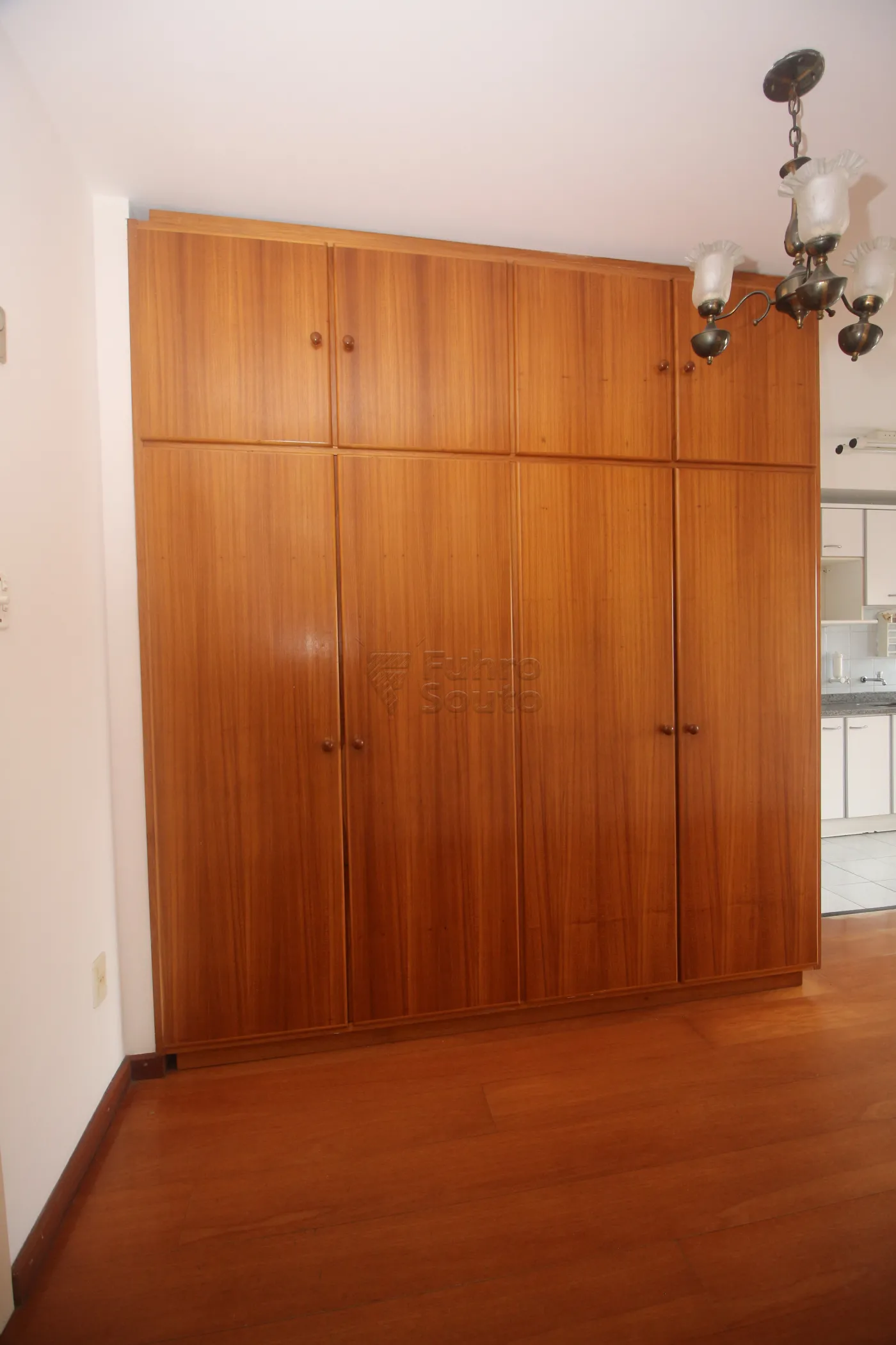 Alugar Apartamento / Kitinete em Pelotas R$ 600,00 - Foto 8