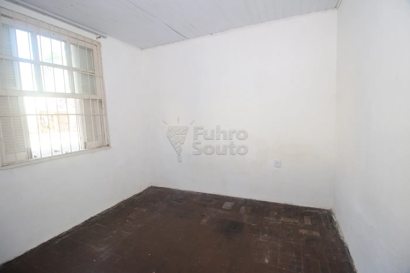 Alugar Casa / Padrão em Pelotas R$ 900,00 - Foto 8
