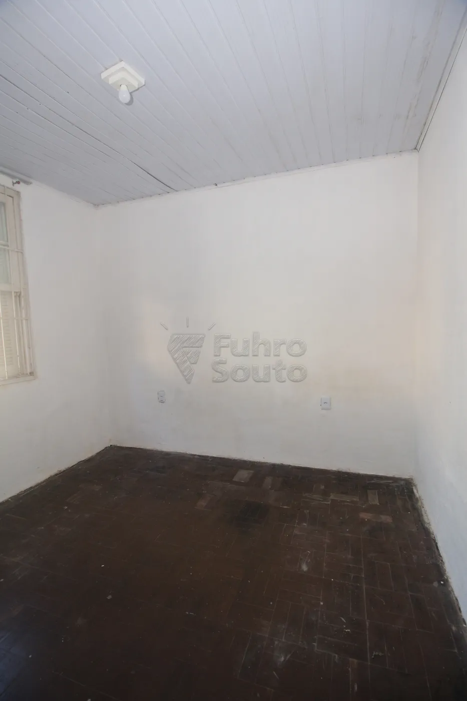 Alugar Casa / Padrão em Pelotas R$ 900,00 - Foto 9