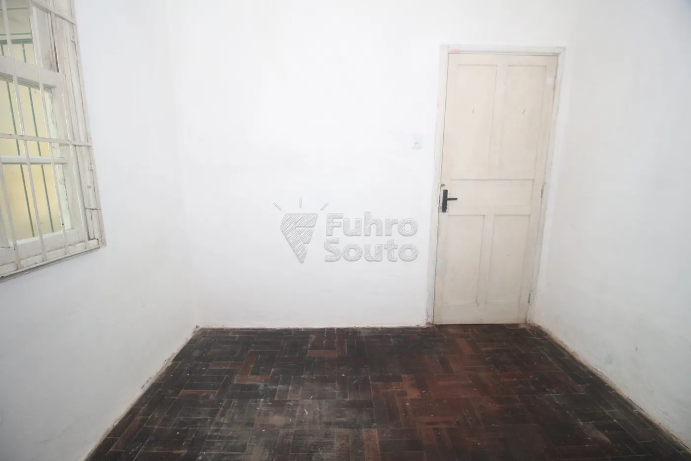 Alugar Casa / Padrão em Pelotas R$ 900,00 - Foto 17