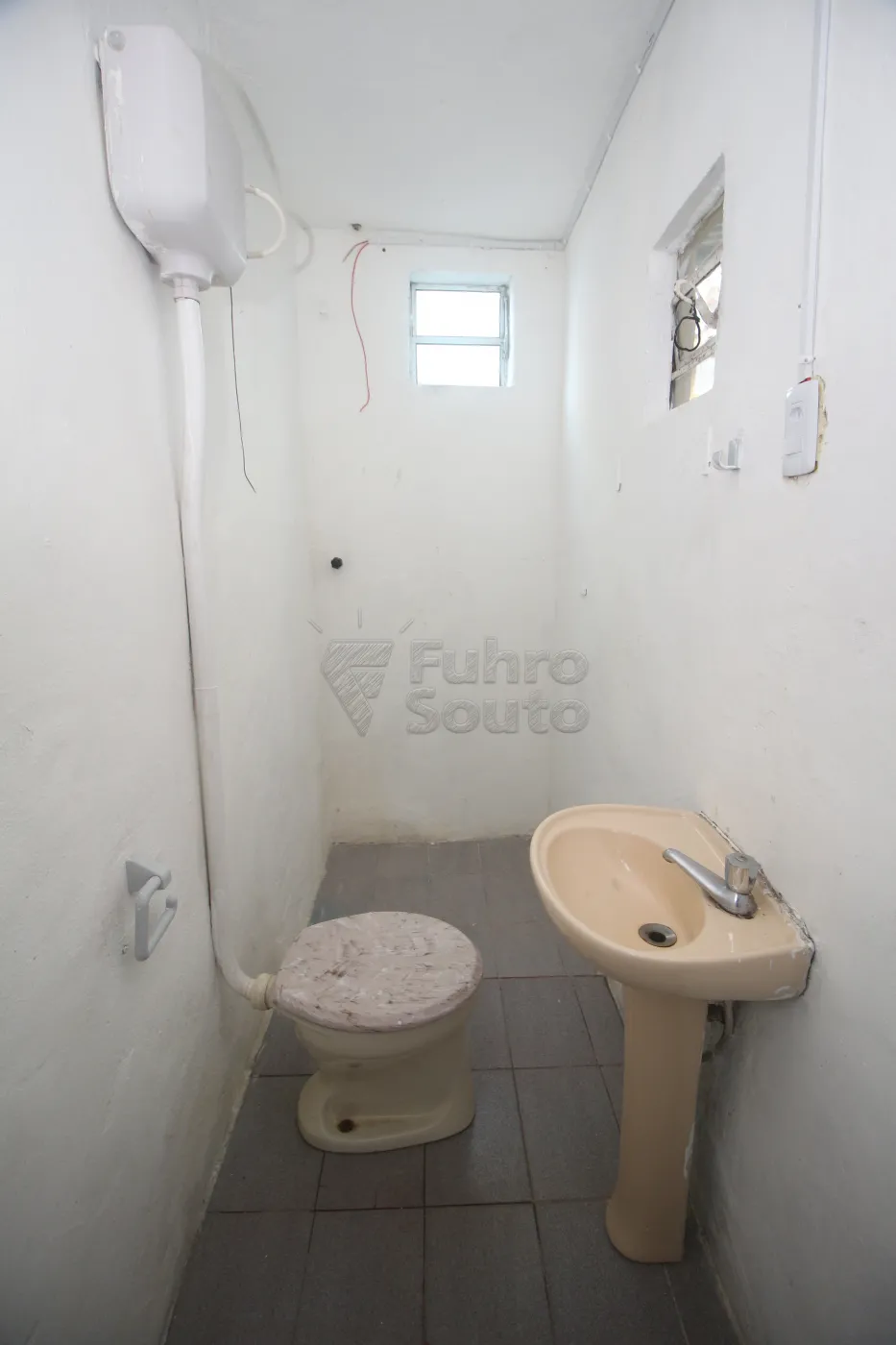 Alugar Casa / Padrão em Pelotas R$ 900,00 - Foto 19