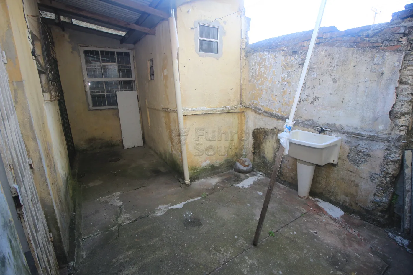 Alugar Casa / Padrão em Pelotas R$ 900,00 - Foto 27