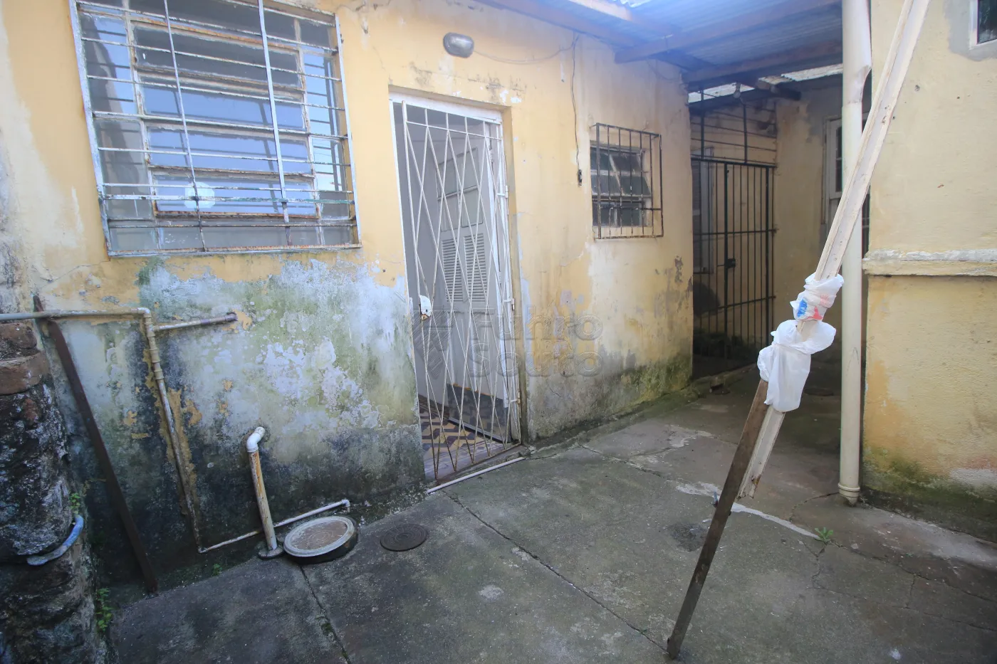 Alugar Casa / Padrão em Pelotas R$ 900,00 - Foto 31