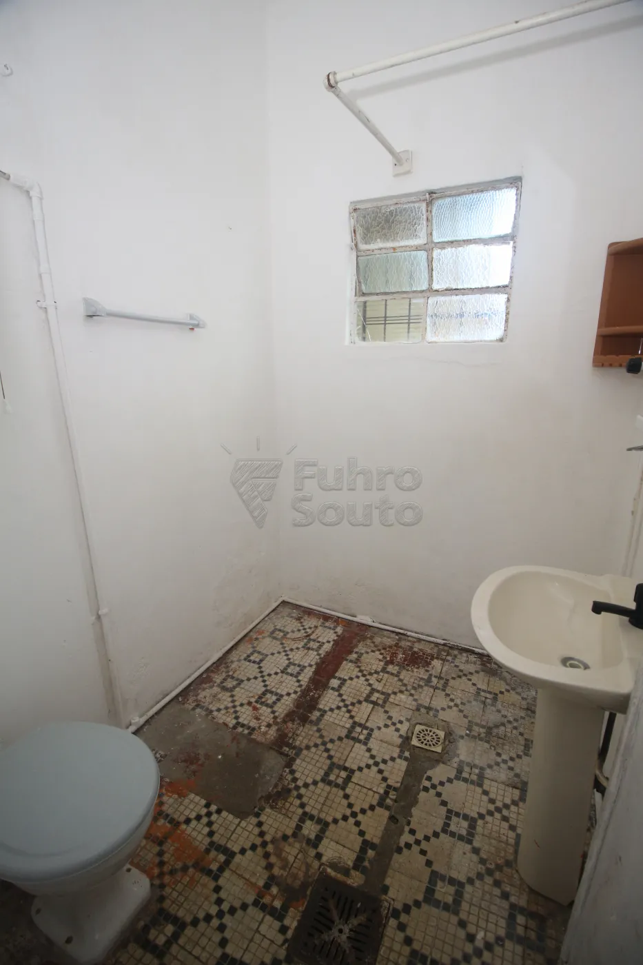 Alugar Casa / Padrão em Pelotas R$ 900,00 - Foto 32