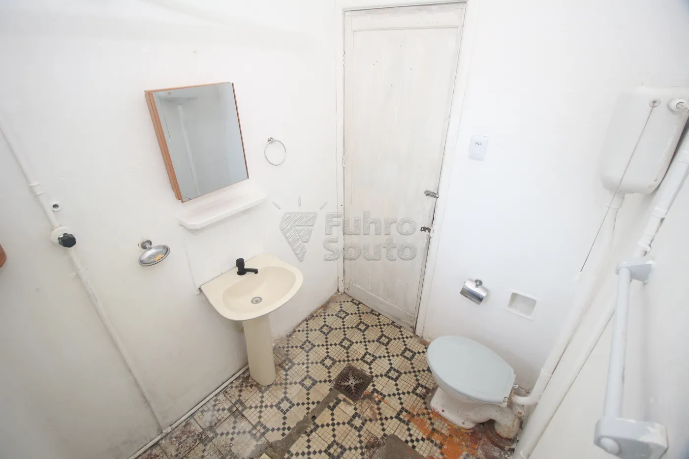 Alugar Casa / Padrão em Pelotas R$ 900,00 - Foto 35