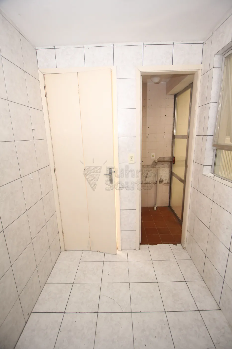 Alugar Apartamento / Padrão em Pelotas R$ 1.000,00 - Foto 15