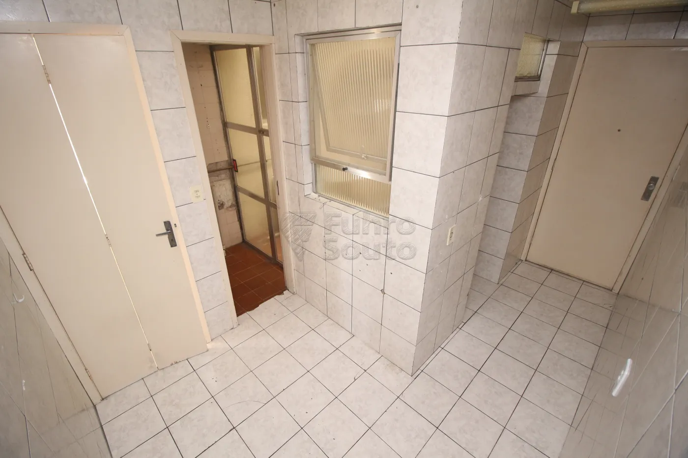 Alugar Apartamento / Padrão em Pelotas R$ 1.000,00 - Foto 16