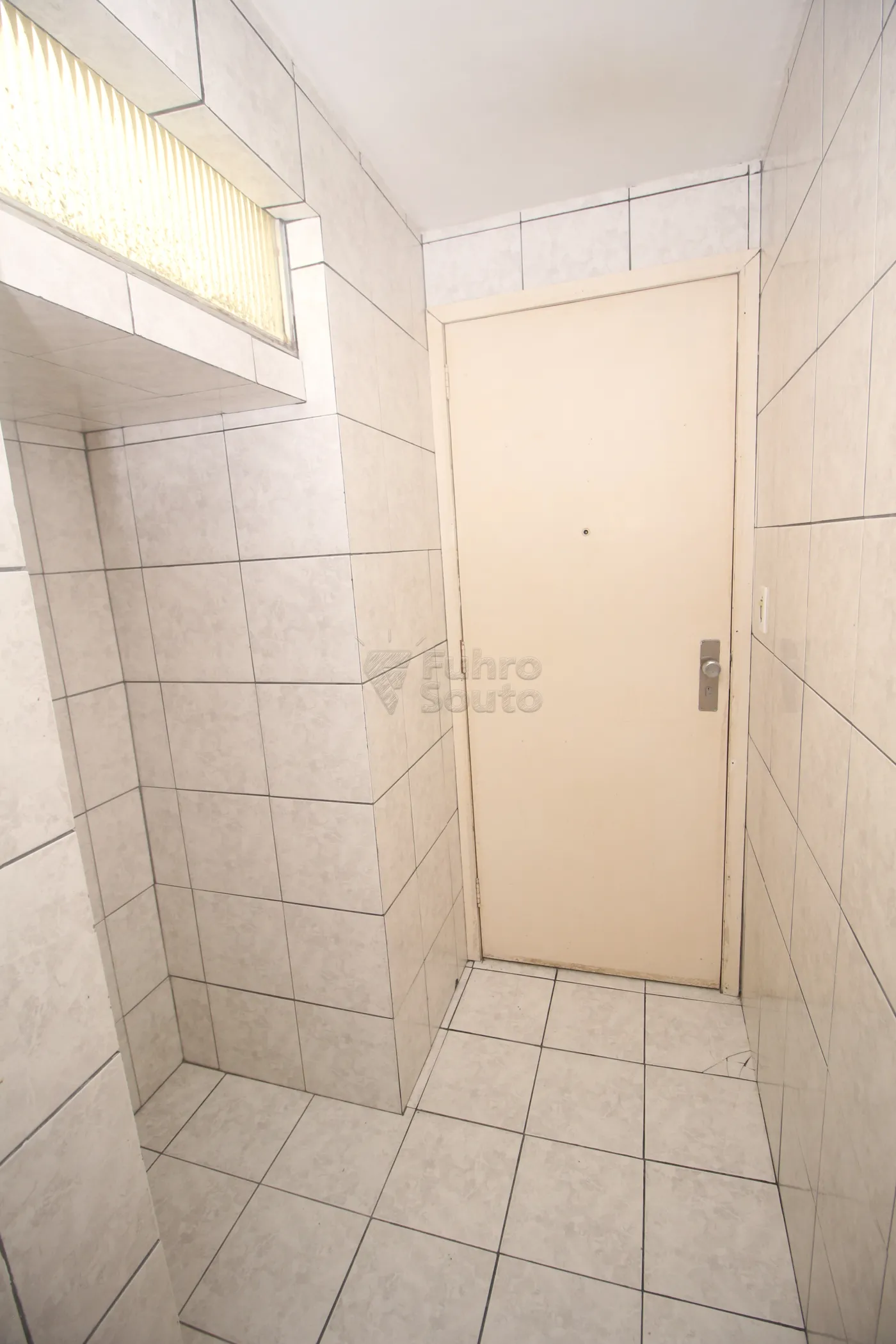 Alugar Apartamento / Padrão em Pelotas R$ 1.000,00 - Foto 17