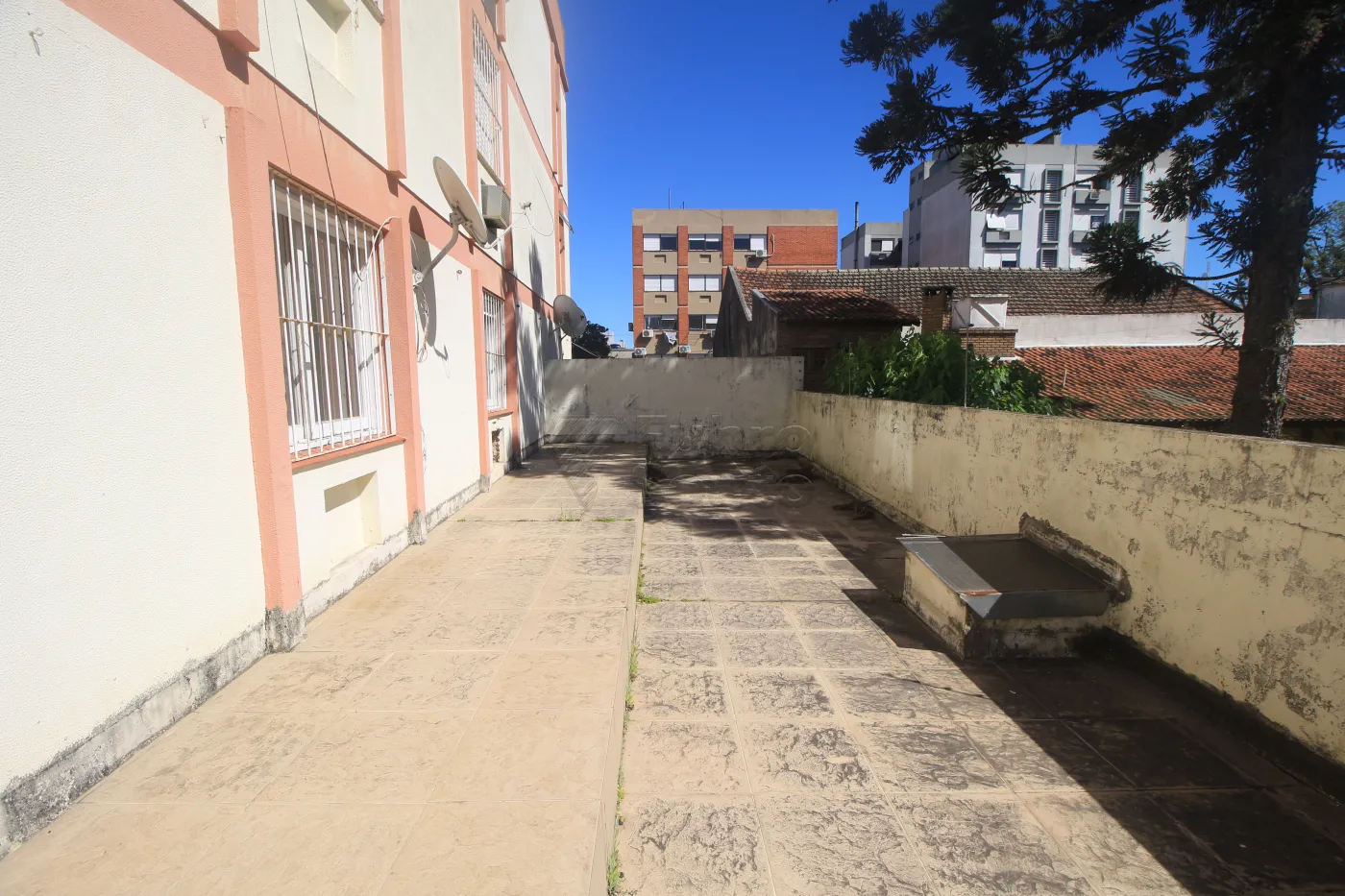 Alugar Apartamento / Padrão em Pelotas R$ 1.000,00 - Foto 21