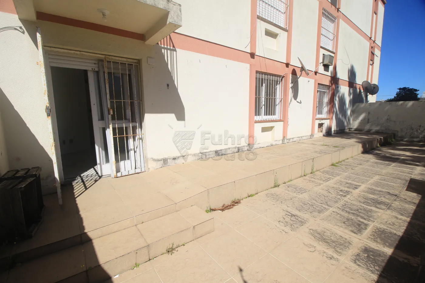 Alugar Apartamento / Padrão em Pelotas R$ 1.000,00 - Foto 23