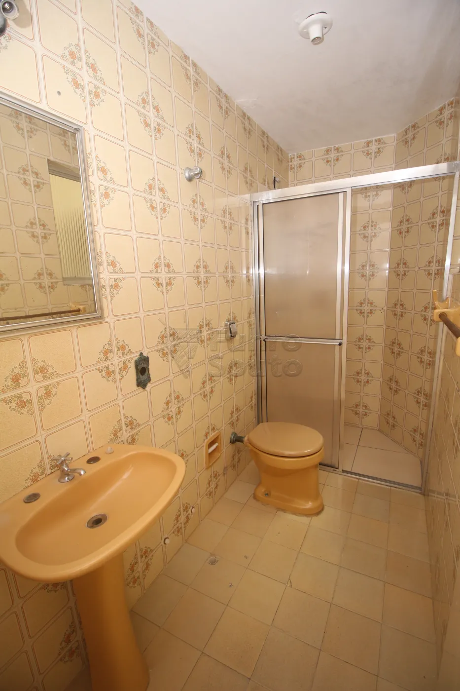 Alugar Apartamento / Padrão em Pelotas R$ 1.000,00 - Foto 24