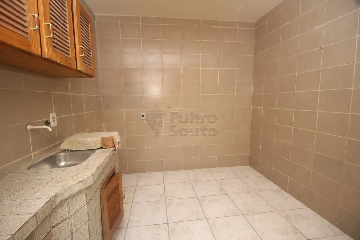Alugar Casa / Padrão em Pelotas R$ 750,00 - Foto 13