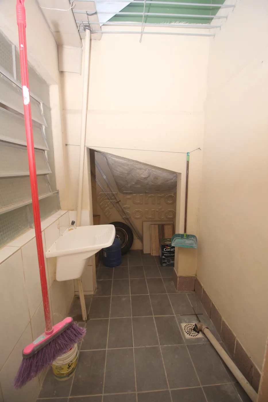 Alugar Casa / Padrão em Pelotas R$ 750,00 - Foto 16