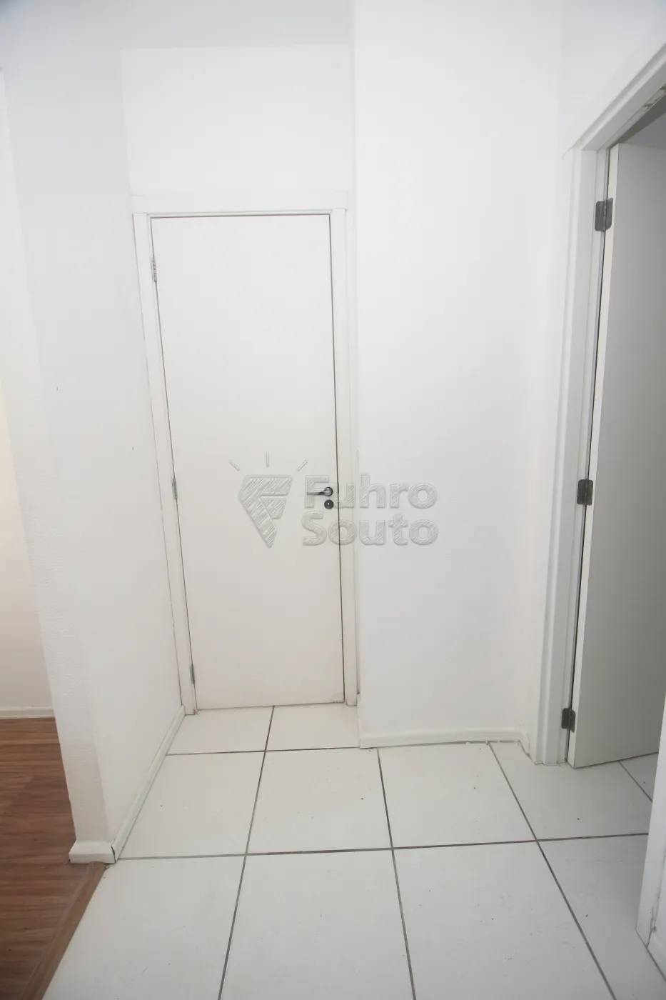 Alugar Casa / Condomínio em Pelotas R$ 1.200,00 - Foto 14