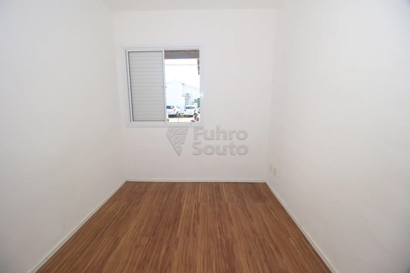 Alugar Casa / Condomínio em Pelotas R$ 1.200,00 - Foto 15