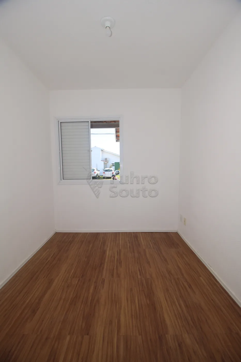 Alugar Casa / Condomínio em Pelotas R$ 1.200,00 - Foto 16