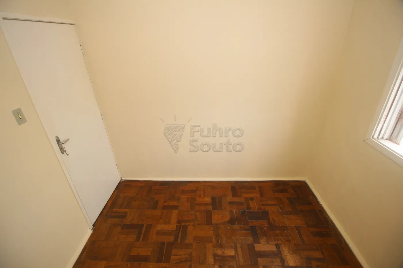 Alugar Apartamento / Padrão em Pelotas R$ 1.010,00 - Foto 8