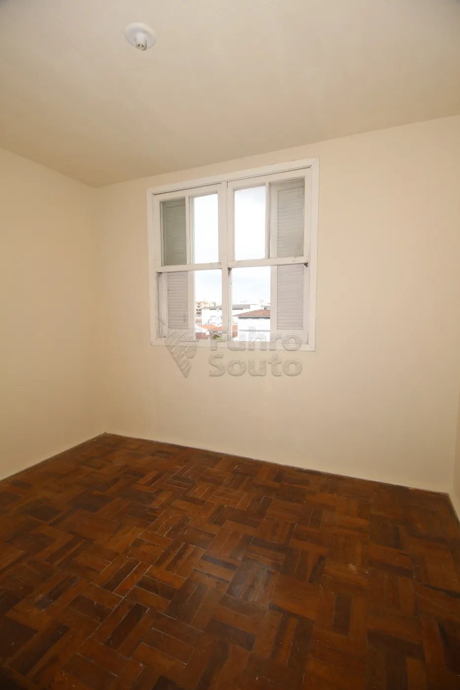Alugar Apartamento / Padrão em Pelotas R$ 1.010,00 - Foto 14