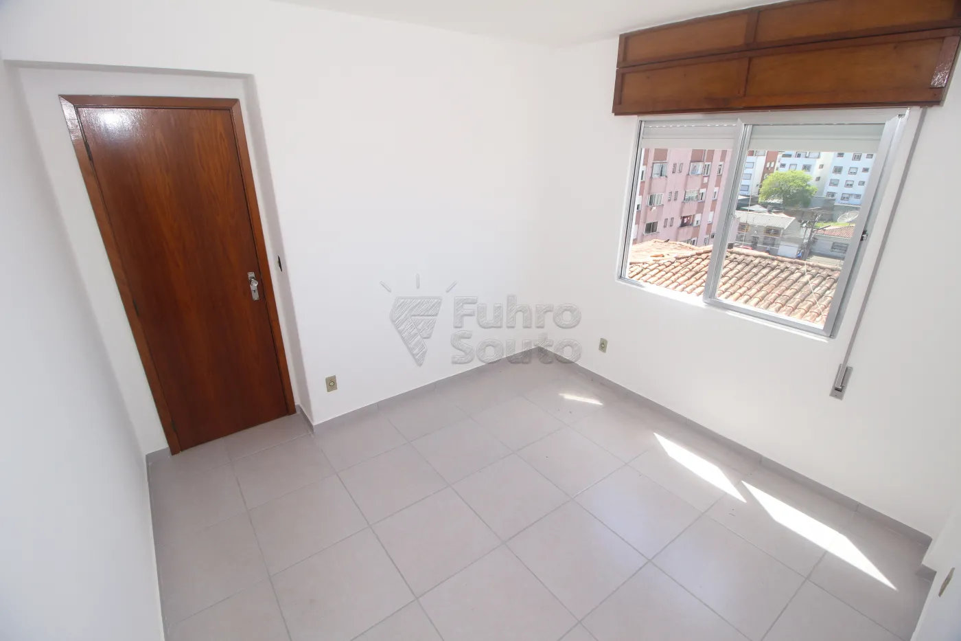 Alugar Apartamento / Padrão em Pelotas R$ 850,00 - Foto 16